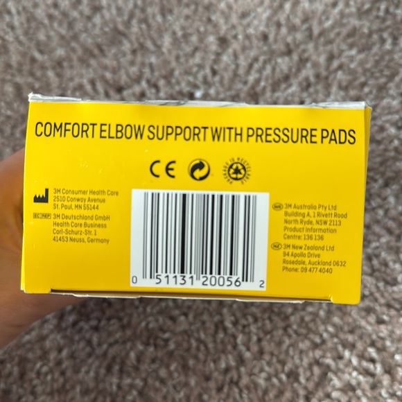 Futuro Elbow Comfort Support with Pressure Pads - Picture 6 of 8